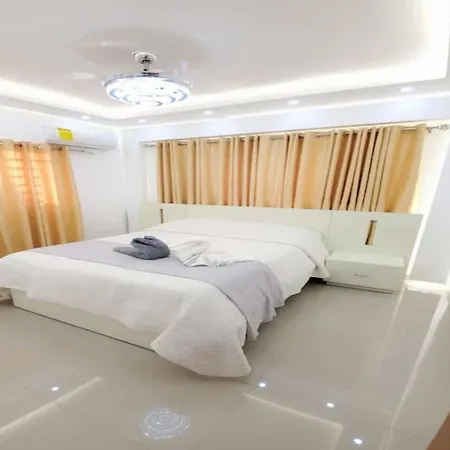 Douns Lux Cannes